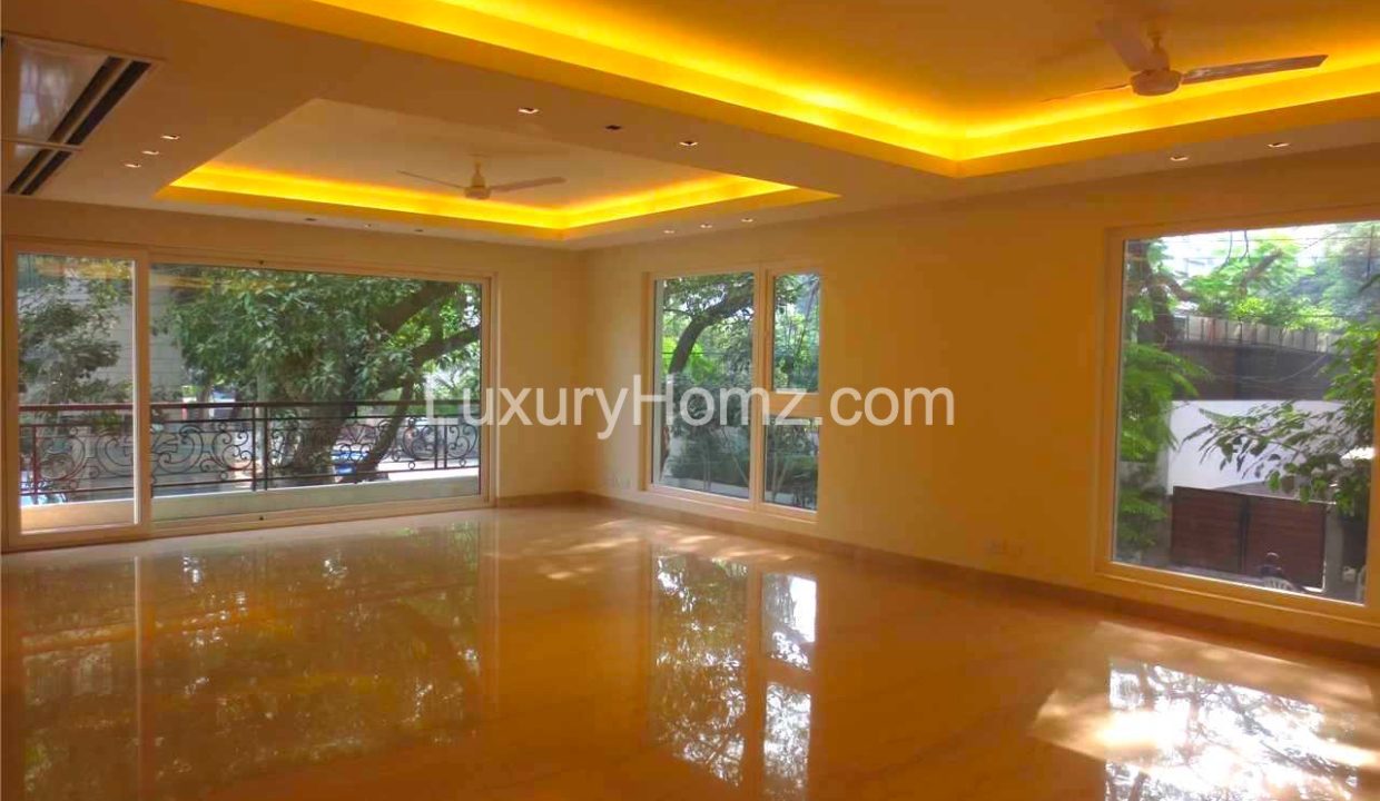4 BHK Builder Floor Apartment Vasant Vihar Delhi