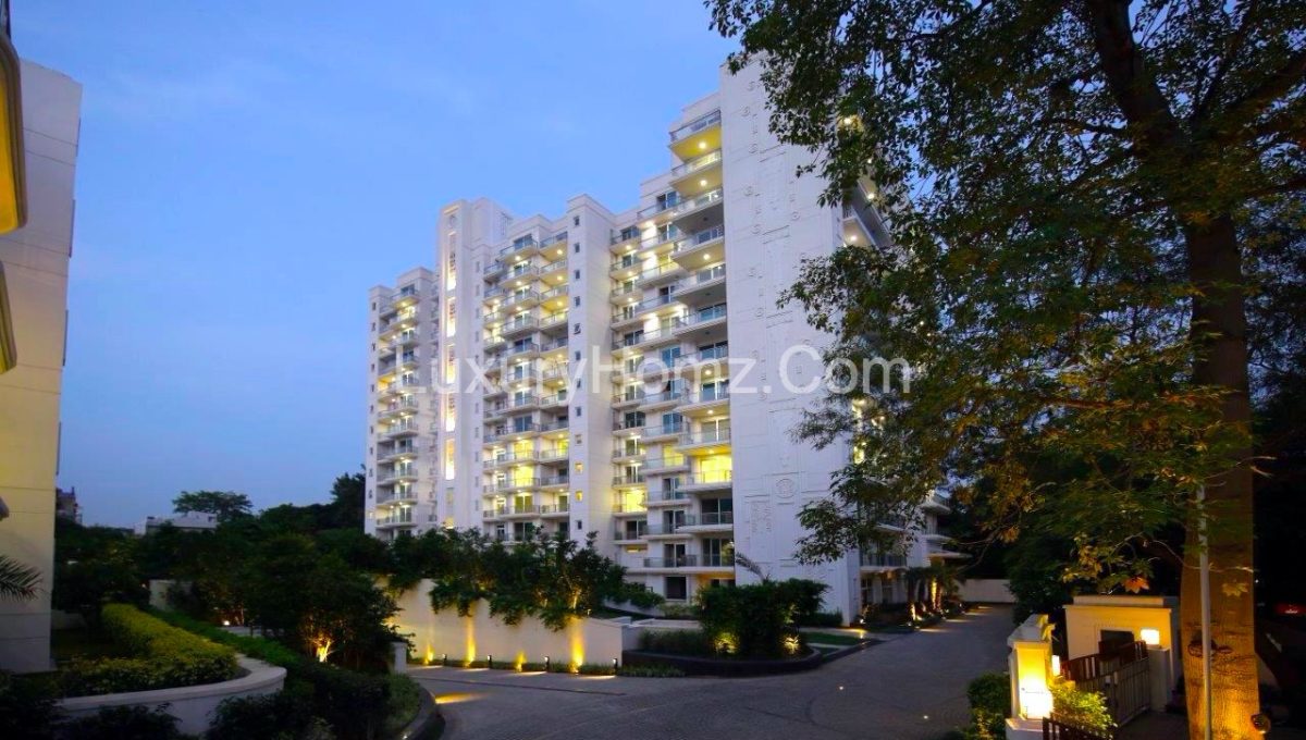 Super Luxury Apartments in DLF King’s Court Greater Kailash2 New