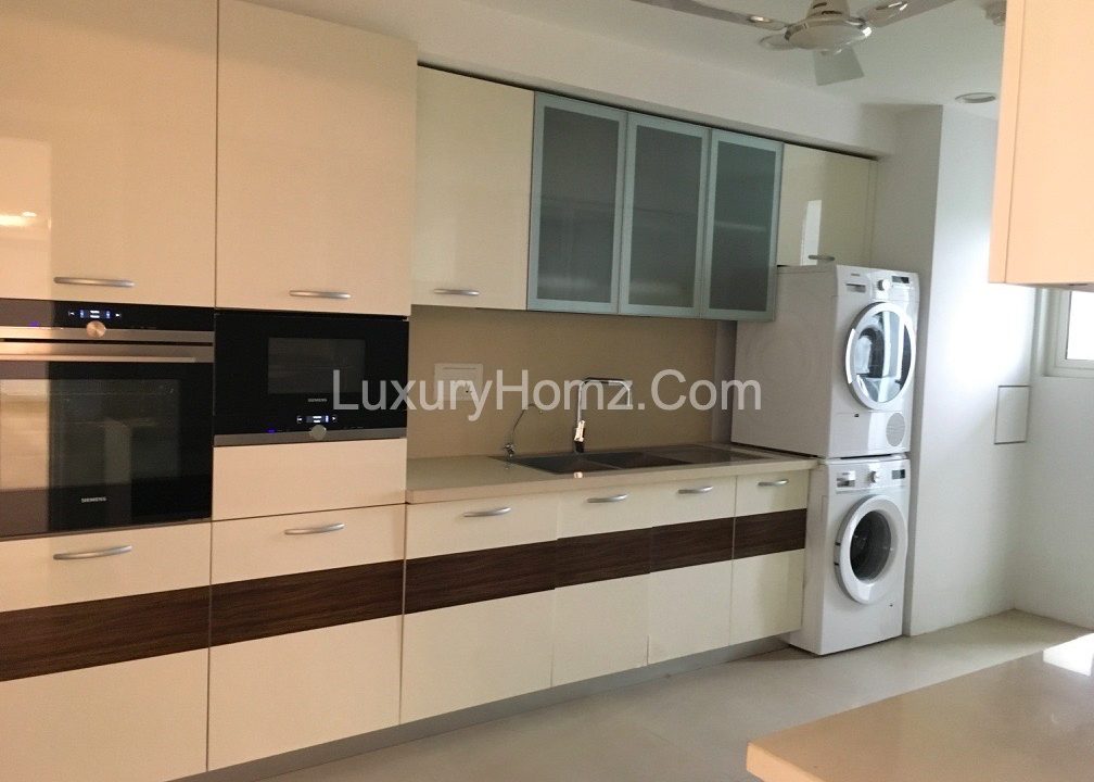 DLF-Queens-Court-Greater-Kailash-2-Delhi