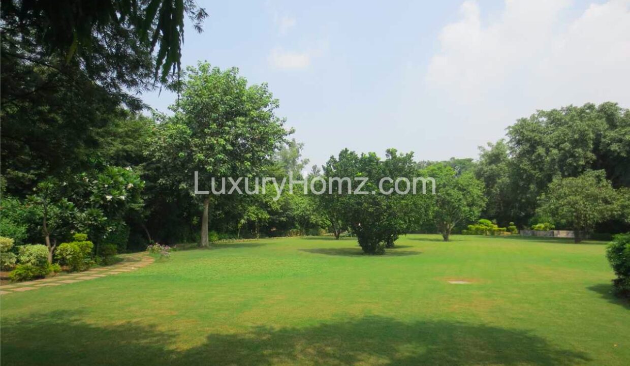 Farm-House-For-Sale-Pushpanjali-Farms-Delhi
