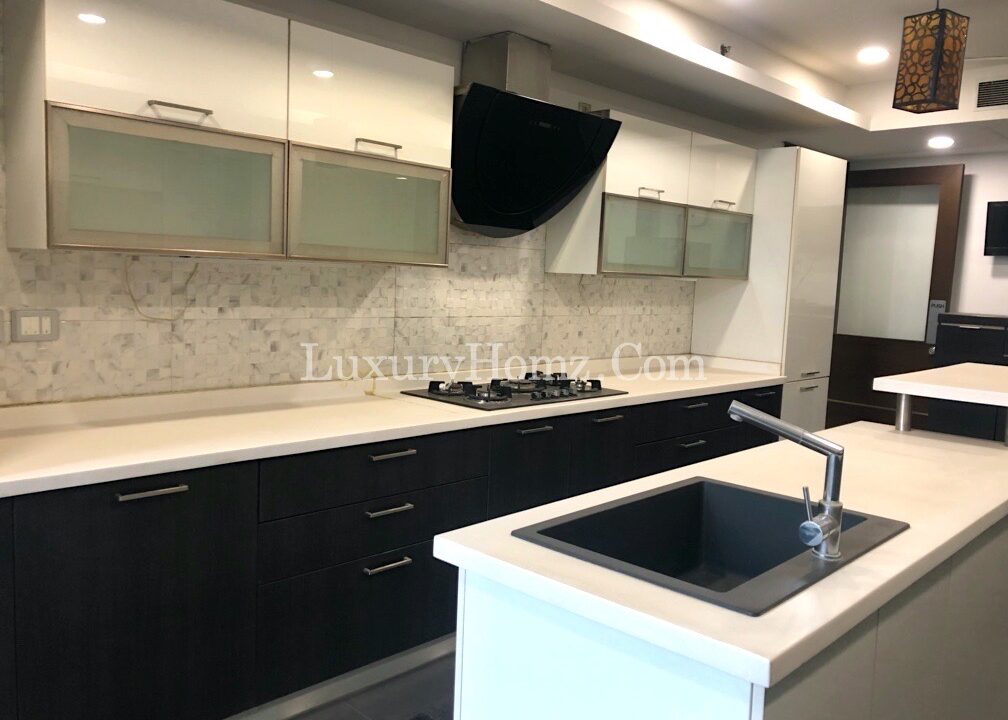 4-BHK-Ultra-Luxury-Apartment-For-Rent-DLF-The-Magnolias-DLF-Phase-5-Gurugram