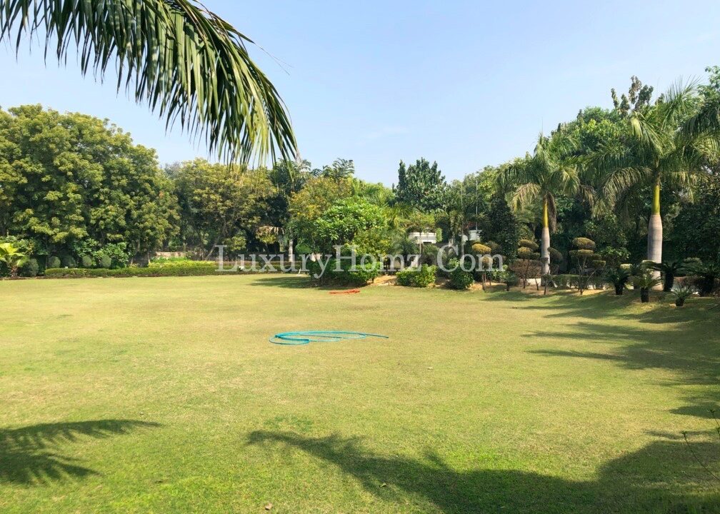 6-BHK-Royal-Ultra-Modern-Farm-House-Sale-Shivji-Marg-Westend-Greens-New-Delhi